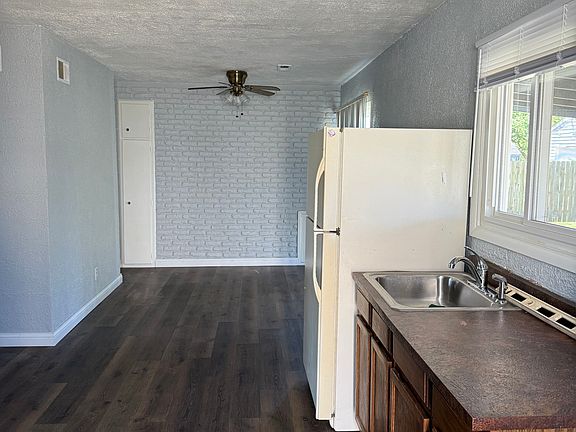 4th image of 2545 Dunhill Pl