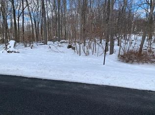 518 E Mountain Rd N, Cold Spring, NY 10516