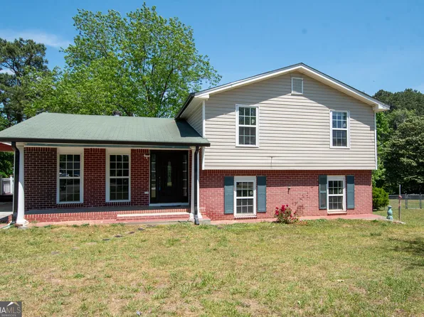 420 Henson Cir, Carrollton, GA 30117