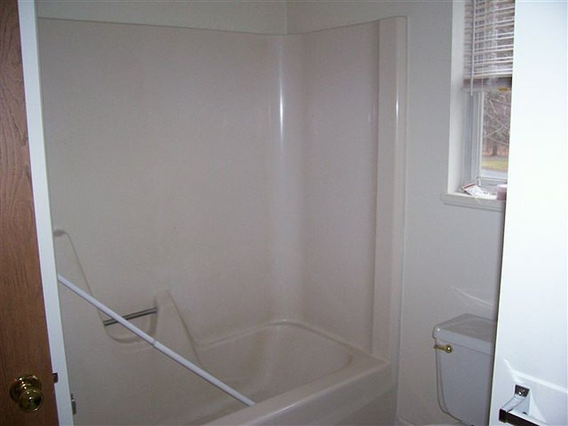 5th image of 27 QUEENS Way