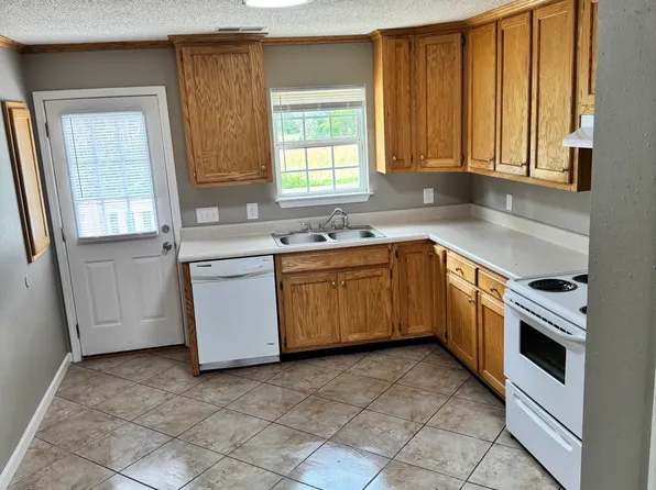 1976 Red Cut Rd #C, Chatsworth, GA 30705