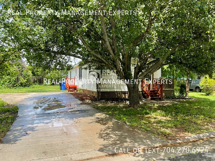 Ready to Move-In 3 Bed 2 bath in Mooresville! — Photo 3