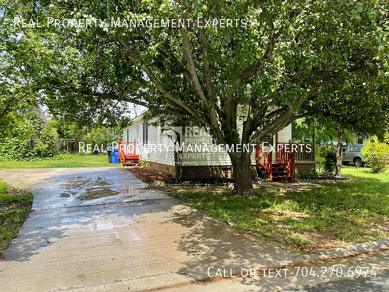 668 Brookwood St — Photo 3