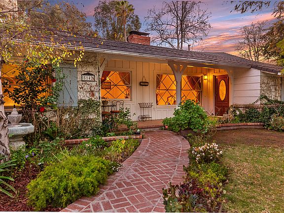 4th image of 5142 Dumont Pl