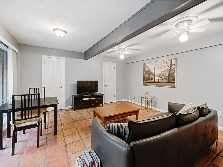 4010 Mandell St — Photo 11
