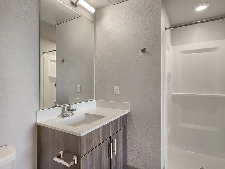 4923 King St — Photo 124