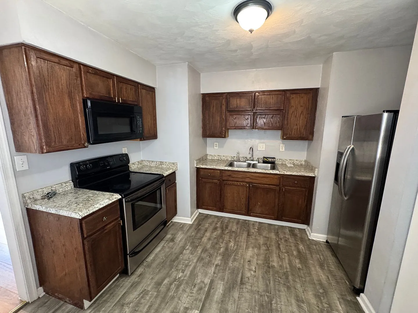 4308 Tides Ct — Photo 4