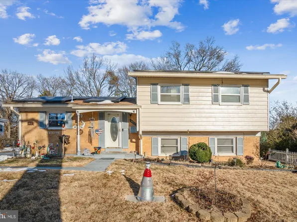 10523 Truxton Rd, Hyattsville, MD 20783