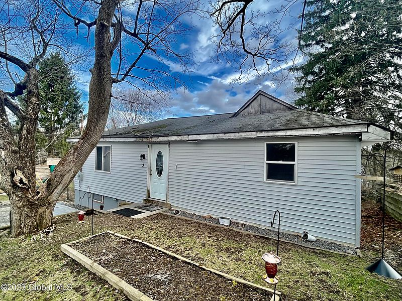 2nd image of 2 S Lakeview Road