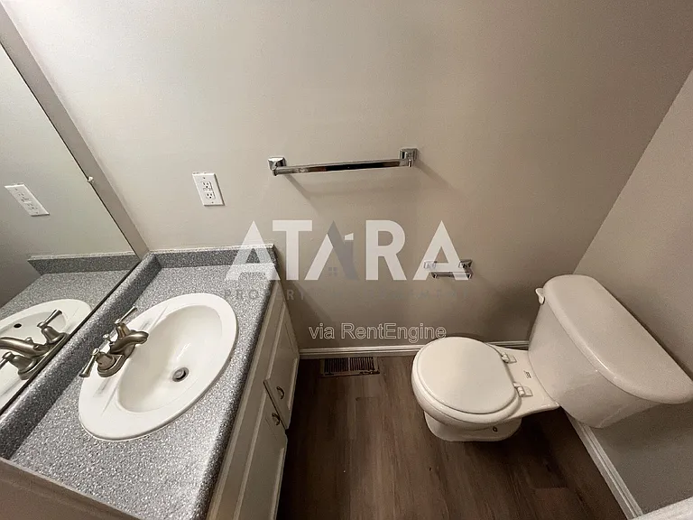 Pine Terrace — Photo 11