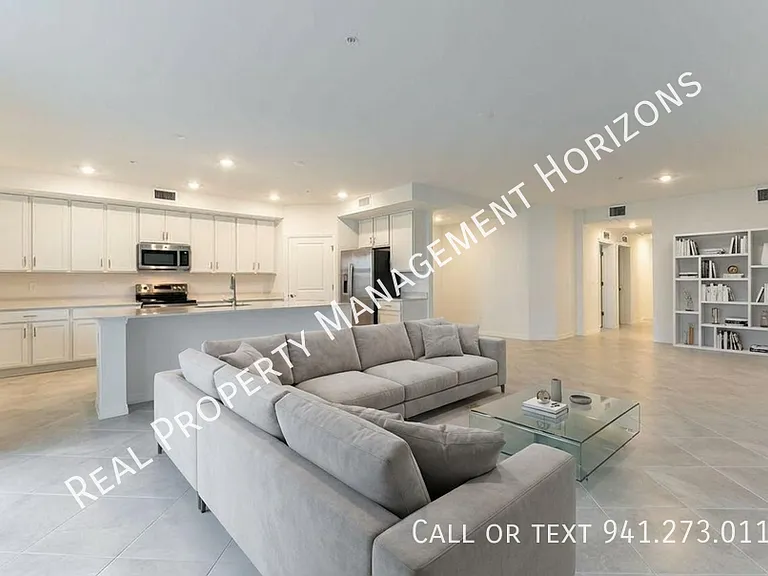 5628 Summit Pointe Cir #104 — Photo 1
