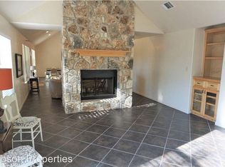 1000 Sandy Point Rd, Wimberley, TX 78676