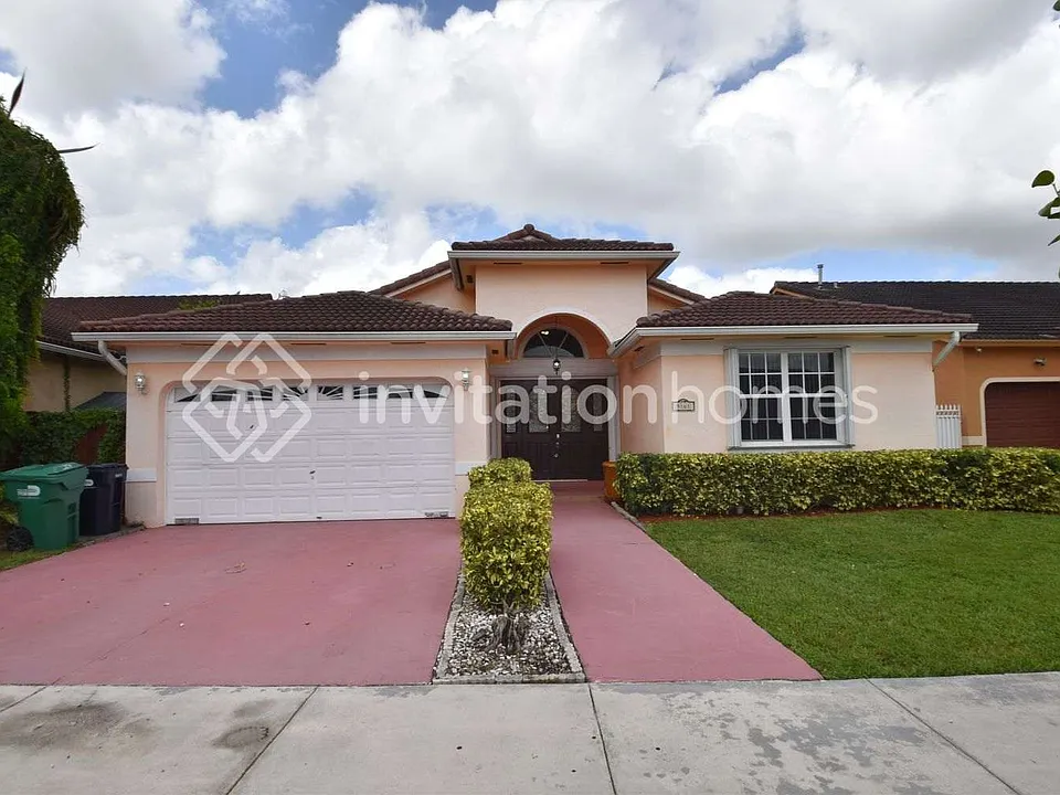 9161 NW 148th Ter