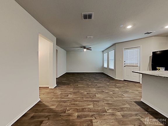 5th image of 13215 Inemaker Dr