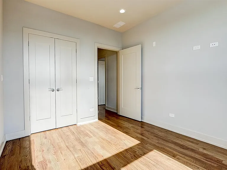 6349 S Woodlawn Ave #2C — Photo 17