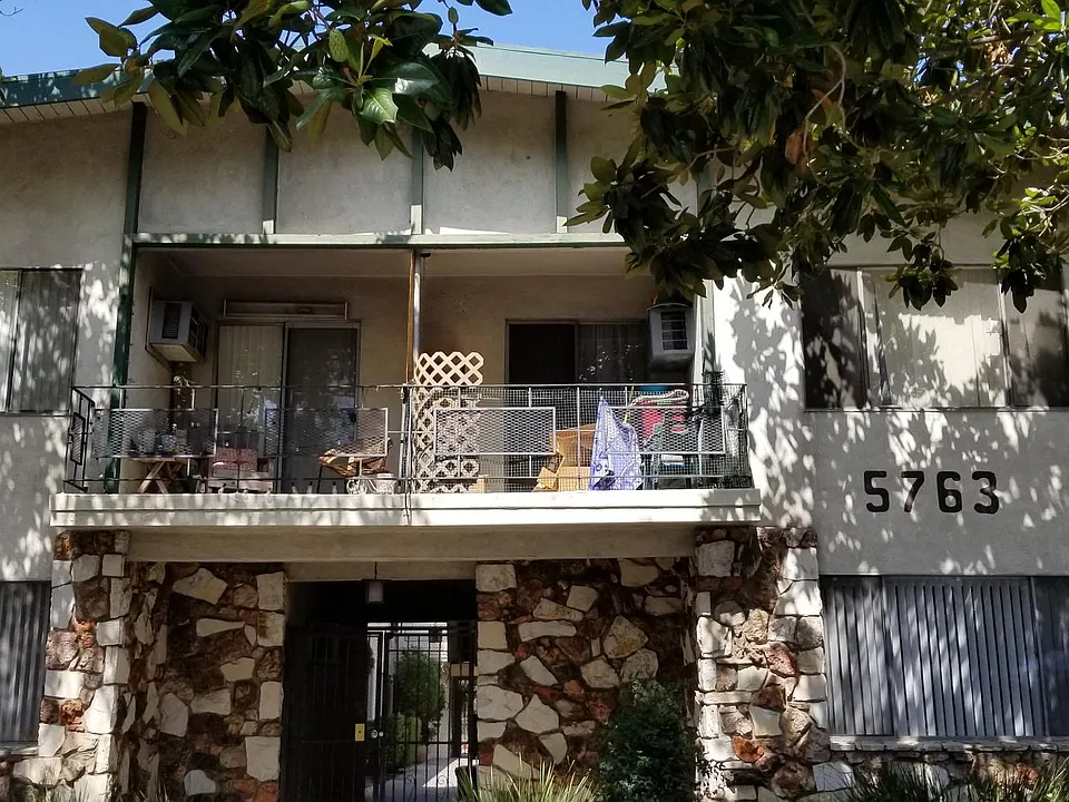 5763 Laurel Canyon Blvd #10