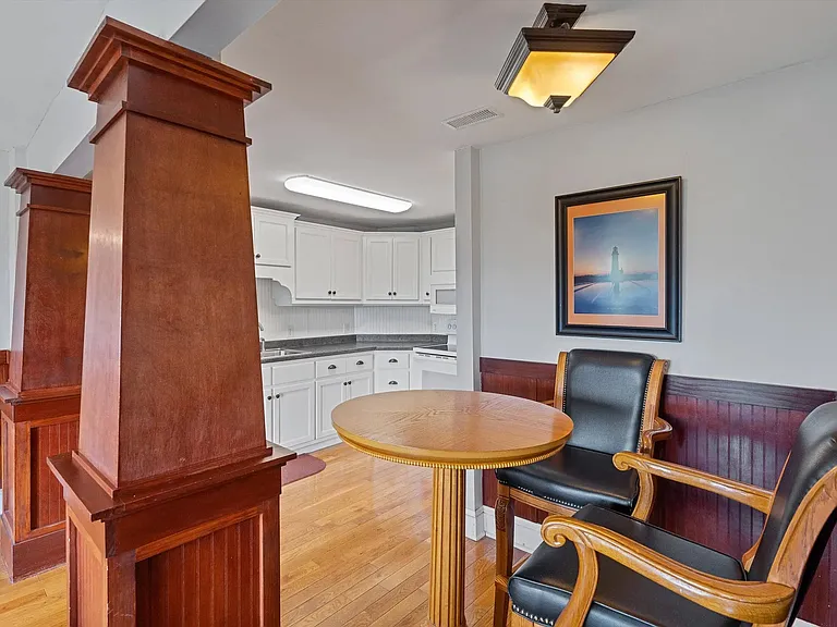 549 S Crest Rd #3 — Photo 5