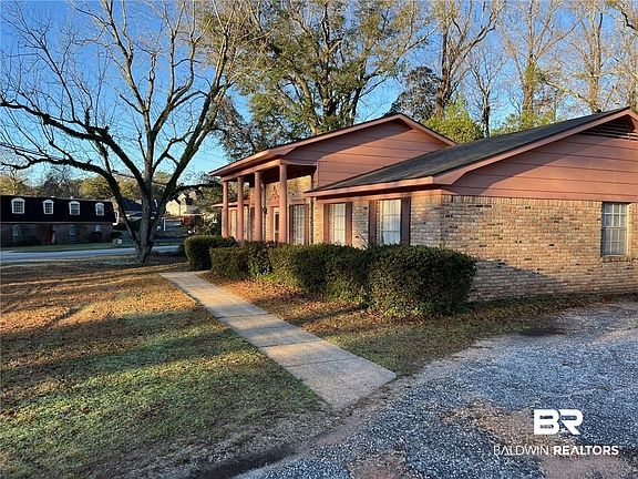 2nd image of 1501 Deerwood Dr E