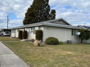 1110 Ledwich Ave, Yakima, WA 98902