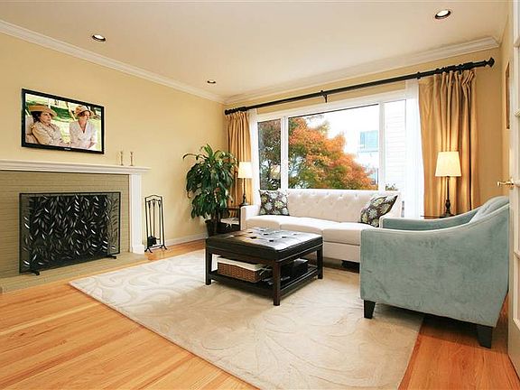2nd image of 36A Heather Ave