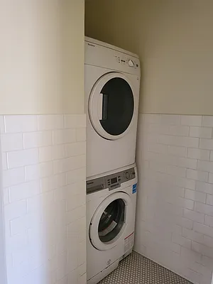 Rented by Frank Valvo Real Estate | media 10