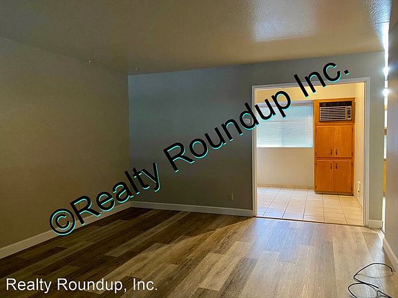 2nd image of 223 S Pleasant Ave #7