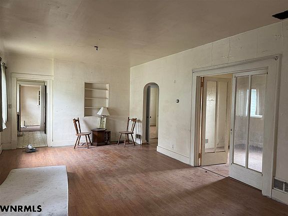 4th image of 209 S Howard St