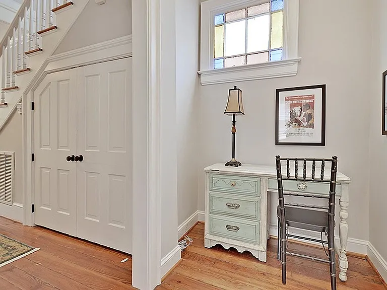 236 Rutledge Ave — Photo 6