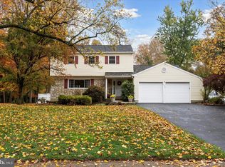 1052 Shearwater Dr, Audubon, PA 19403