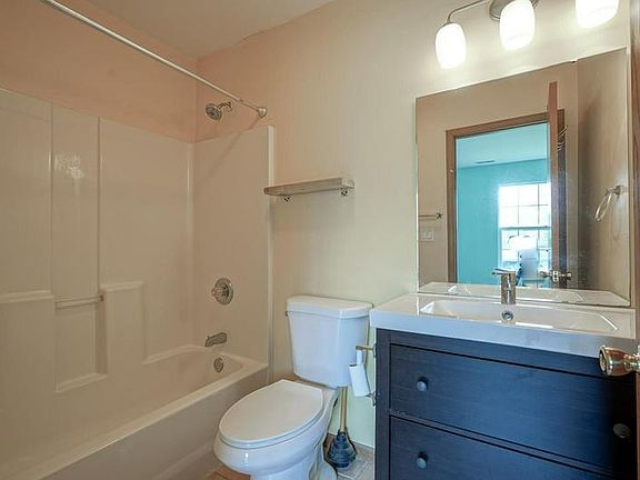 5th image of 3117 Bluster Dr