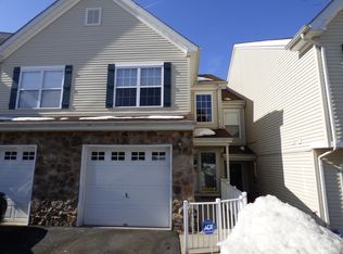 407 Boulder Ridge Dr, Randolph, NJ 07869