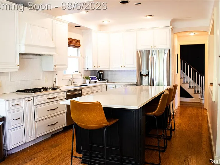 1010 Kensington Ave — Photo 22