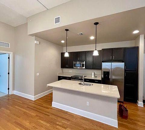 4th image of 2525 College St APT 1210