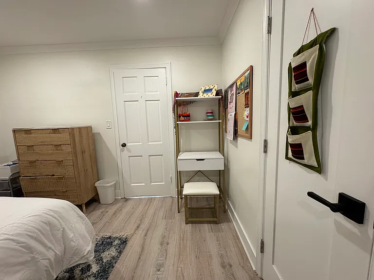 1718 W Abingdon Dr #202 — Photo 13