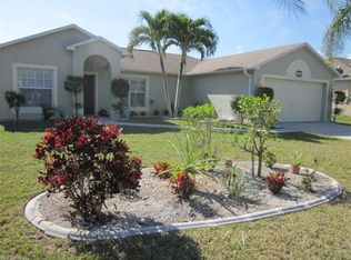 1810 4 Mile Cove Pkwy, Cape Coral, FL 33990