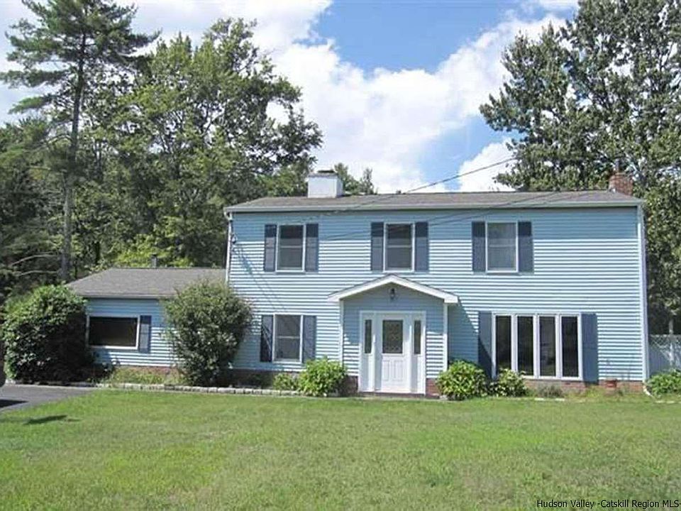 1st image of 19 Brittany Dr