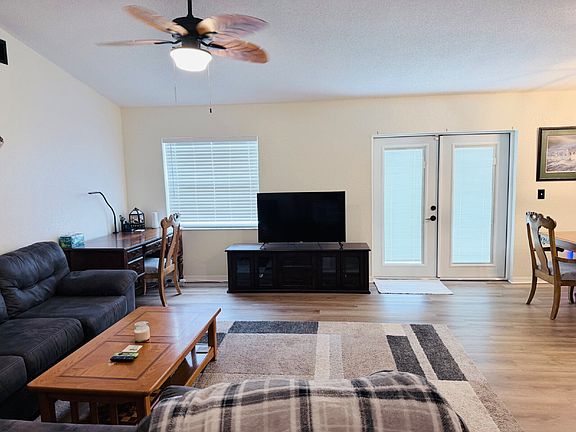 3rd image of 6868 Bordeaux Blvd