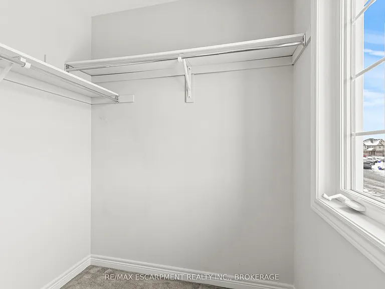 141 Winterberry Blvd #MAIN — Photo 19