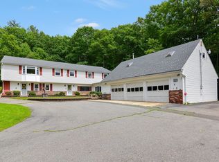 24 Farnsworth Rd, Templeton, MA 01468