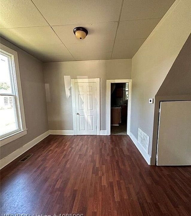 2nd image of 722 S 19th St