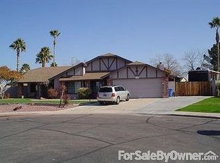 3940 E Garnet Cir, Mesa, AZ 85206
