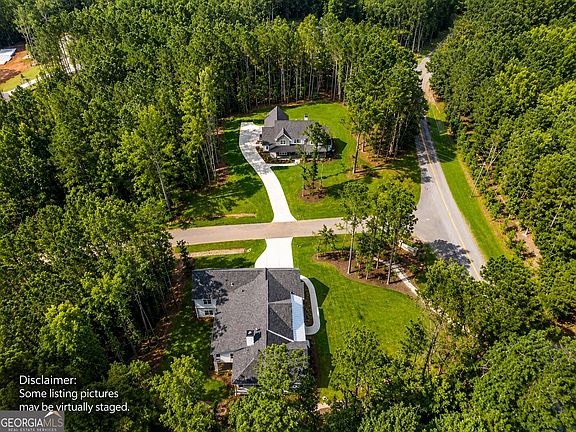 3rd image of 37 Alcovy Springs Dr