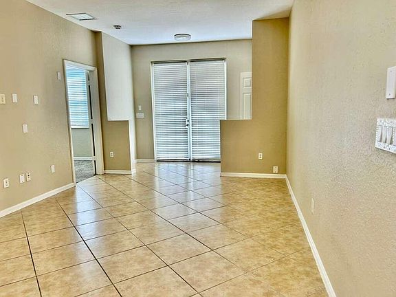3rd image of 5817 Hampton Hills Boulevard