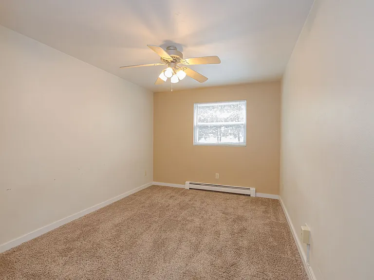 836 Vine Ave — Photo 14