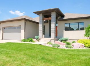 6827 Coyote Run, Sioux City, IA 51106