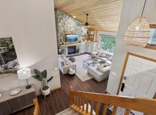 2 Valhalla Ct, Madison, WI 53719