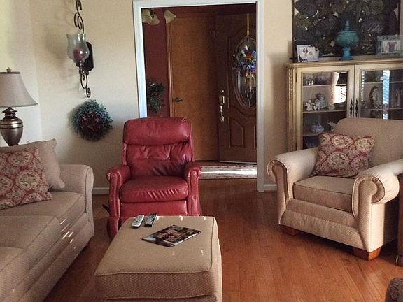 4th image of 787 Brookemeade Dr