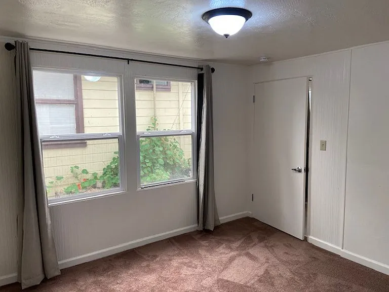 4041 & 4043 Williams St #1-9 — Photo 18