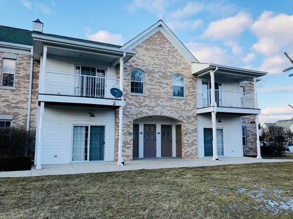 2704 Northview Rd, Waukesha, WI 53188