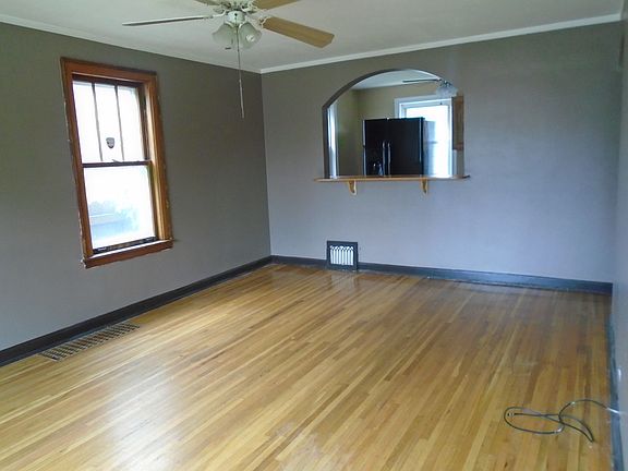2nd image of 6854 S Komensky Ave
